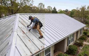 Read more about the article What Is the Biggest Problem With Metal Roofs? And How to Avoid It